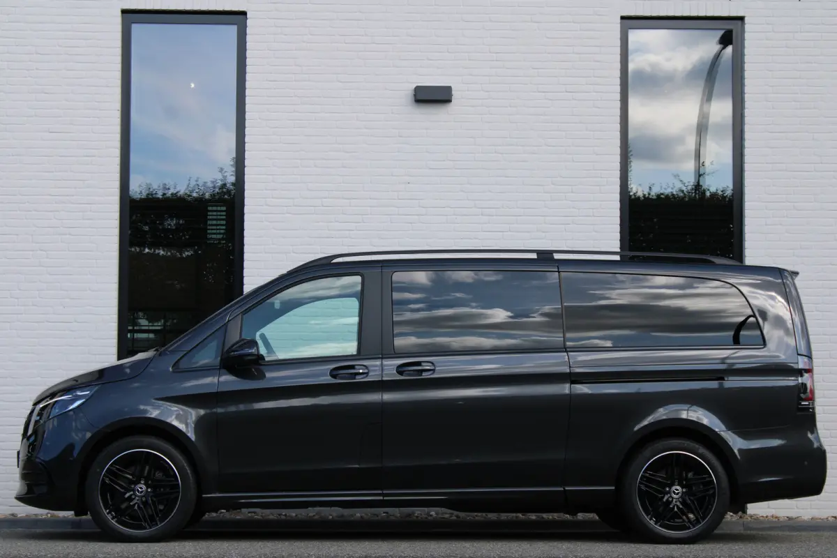 300d / XXL / AMG / DC / 4-Matic / Luchtvering / Elec Stoel / Burmester / NIEUWSTAAT