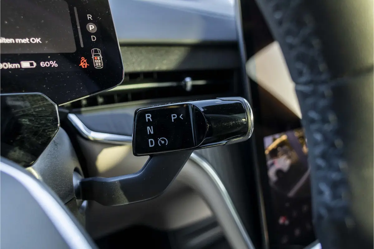 Single Motor Core 7p. 104 kWh | Panoramadak | Nieuwstaat | SOH 95% |