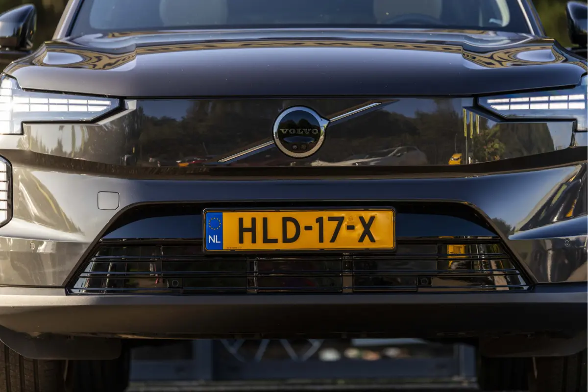 Single Motor Core 7p. 104 kWh