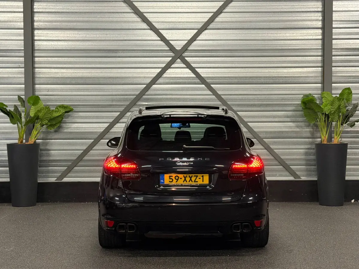 3.0 D BI-XENON/LEDER/LED/NAVI/PANO/LUCHTVERING/CAMERA/GTS-PAKKET