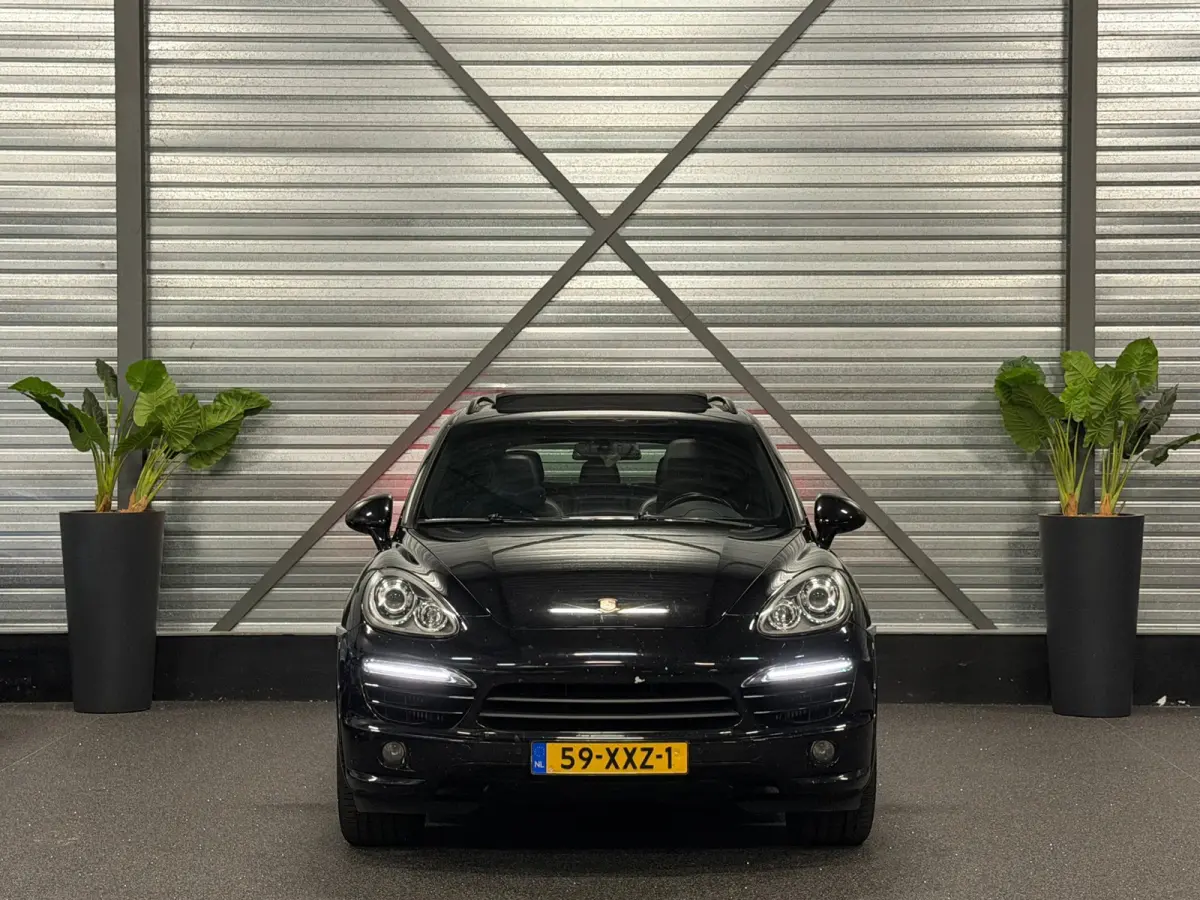3.0 D BI-XENON/LEDER/LED/NAVI/PANO/LUCHTVERING/CAMERA/GTS-PAKKET