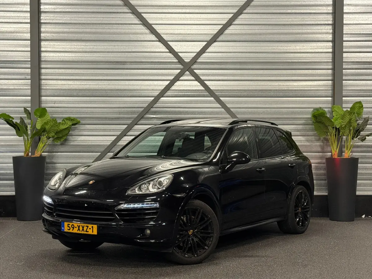 3.0 D BI-XENON/LEDER/LED/NAVI/PANO/LUCHTVERING/CAMERA/GTS-PAKKET