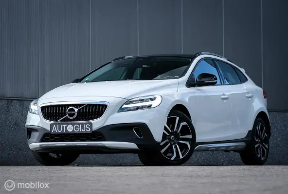 1.5 T3 Polar+ Automaat | Trekhaak | Panorama | LED | Cruise | PDC | rijklaarprijs |