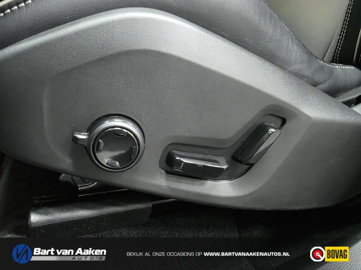 2.0 T6 Plug-in hybrid AWD Plus Black Edition Panoramadak Trekhaak