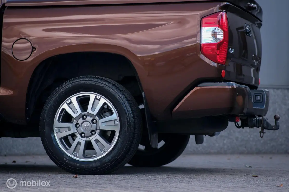 5.7 V8 Double Cab 2014 | uniek lage km | 1794 edition | Leder | Stoelkoeling | Full options | led | Facelift model | Trekhaak |