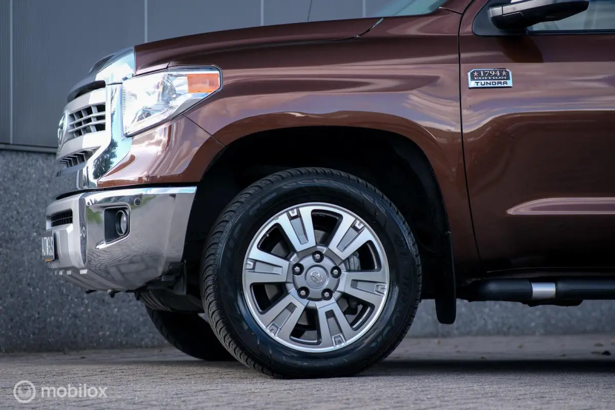 5.7 V8 Double Cab 2014 | uniek lage km | 1794 edition | Leder | Stoelkoeling | Full options | led | Facelift model | Trekhaak |
