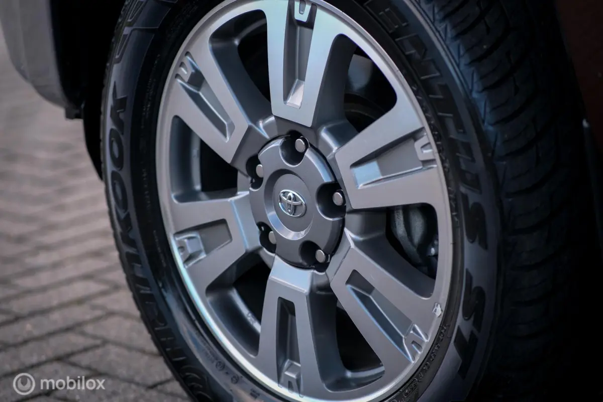 5.7 V8 Double Cab 2014 | uniek lage km | 1794 edition | Leder | Stoelkoeling | Full options | led | Facelift model | Trekhaak |