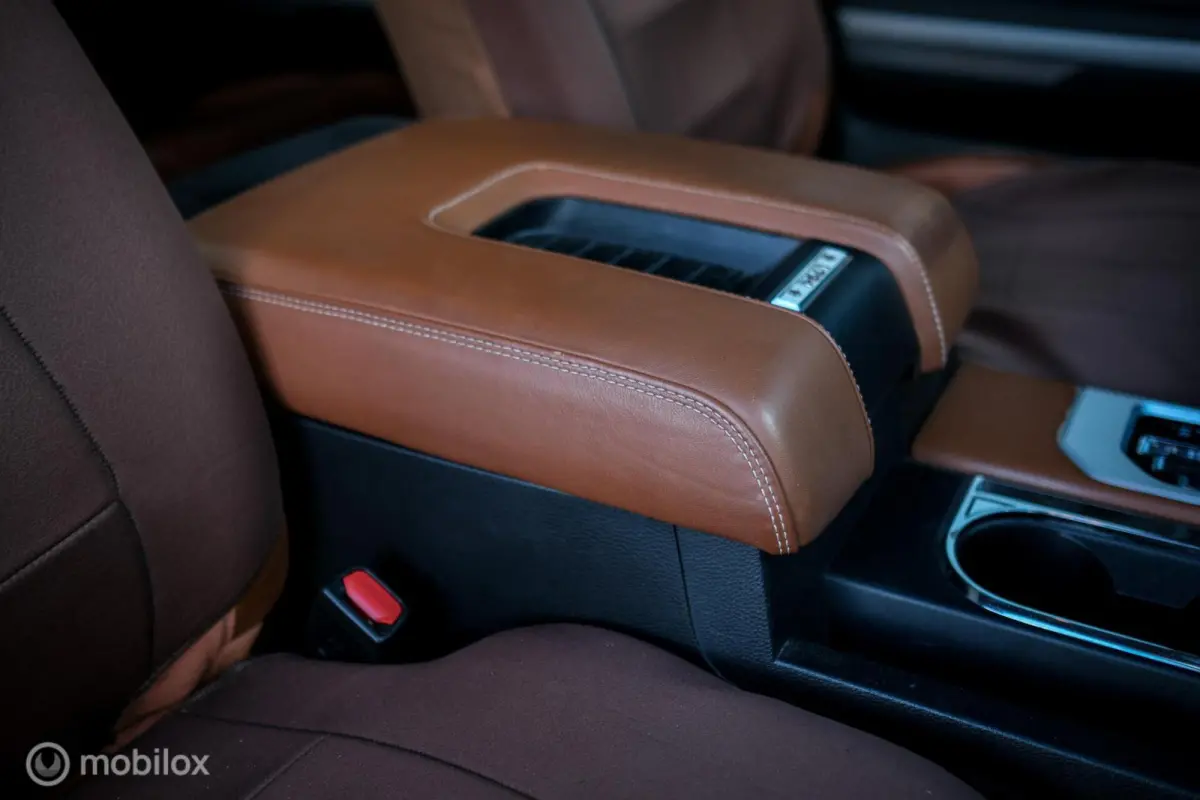 5.7 V8 Double Cab 2014 | uniek lage km | 1794 edition | Leder | Stoelkoeling | Full options | led | Facelift model | Trekhaak |
