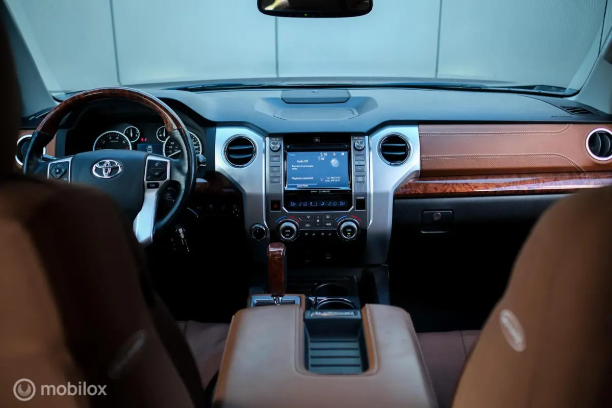 5.7 V8 Double Cab 2014 | uniek lage km | 1794 edition | Leder | Stoelkoeling | Full options | led | Facelift model | Trekhaak |