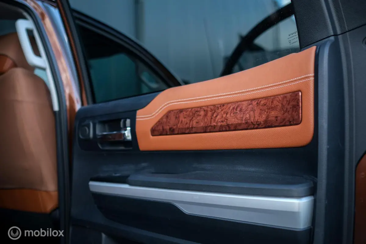 5.7 V8 Double Cab 2014 | uniek lage km | 1794 edition | Leder | Stoelkoeling | Full options | led | Facelift model | Trekhaak |