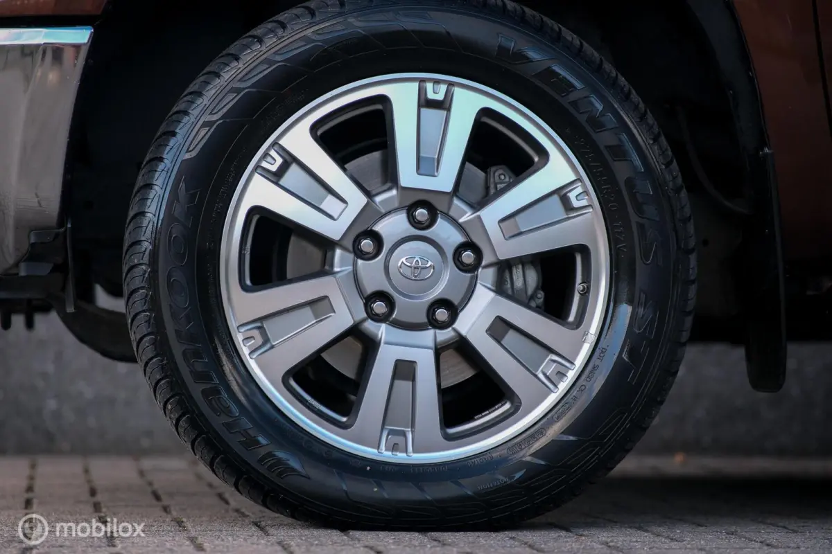 5.7 V8 Double Cab 2014 | uniek lage km | 1794 edition | Leder | Stoelkoeling | Full options | led | Facelift model | Trekhaak |