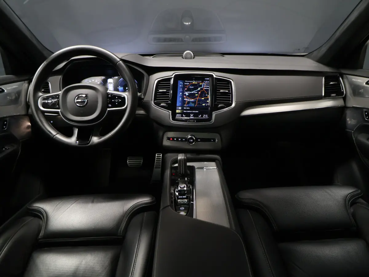 2.0 T8 Recharge AWD R-Design [SCHUIFKANTELDAK, TREKHAAK, APPLE CARPLAY, ANDROID, BOWERS & WILKINS, STOELVERWARMING, MEMORY, CRUISECONTROL, 360 CAMERA, PDC V+A, MASSAGE STOELEN, STUURVERWARMI