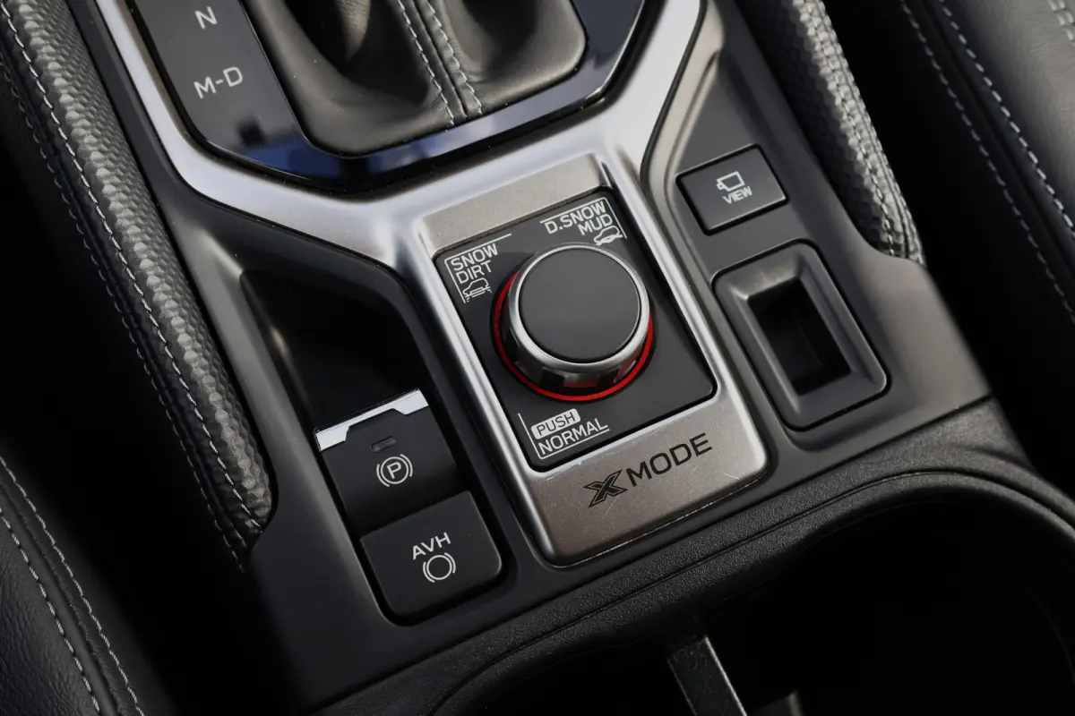 2.0i e-BOXER Premium 4WD | Trekhaak | Leer | Panoramadak | Adapt. Cruise | Camera | Sideview | Stoelverwarming voor + achter | Apple Carplay / Android Auto