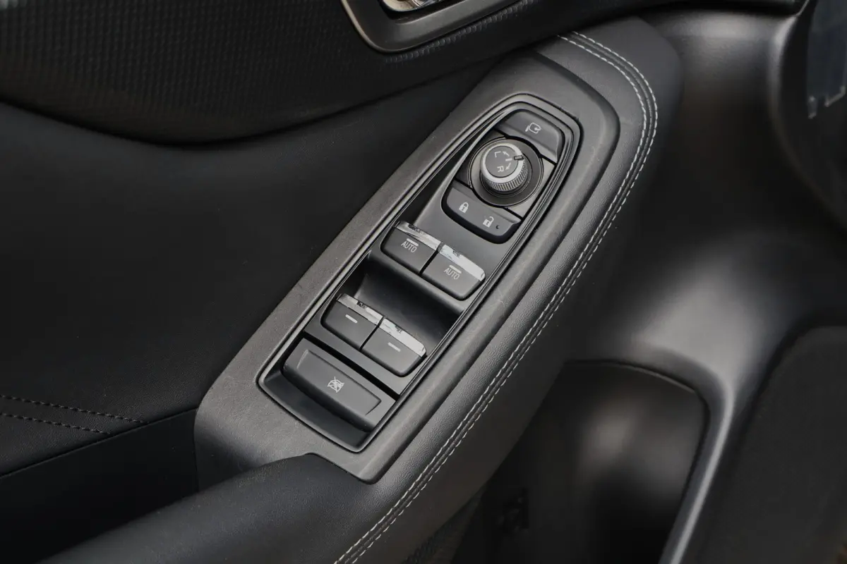 2.0i e-BOXER Premium 4WD | Trekhaak | Leer | Panoramadak | Adapt. Cruise | Camera | Sideview | Stoelverwarming voor + achter | Apple Carplay / Android Auto