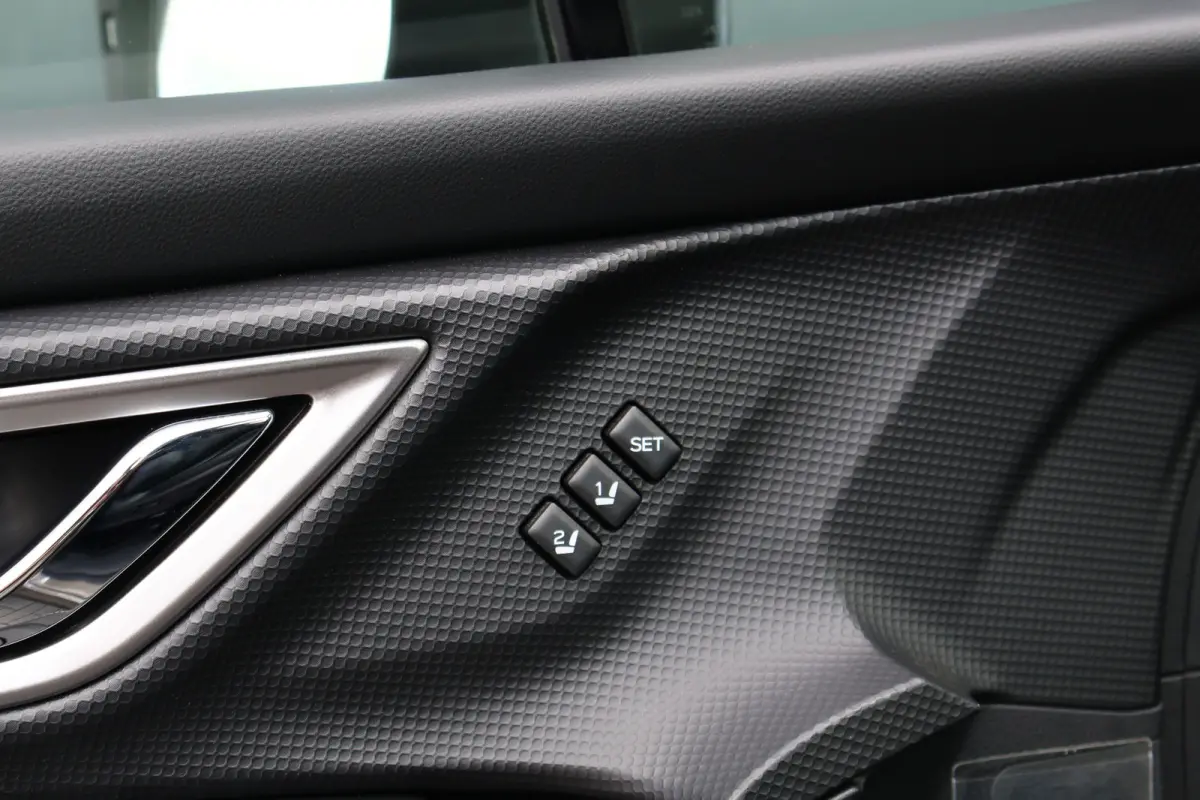 2.0i e-BOXER Premium 4WD | Trekhaak | Leer | Panoramadak | Adapt. Cruise | Camera | Sideview | Stoelverwarming voor + achter | Apple Carplay / Android Auto