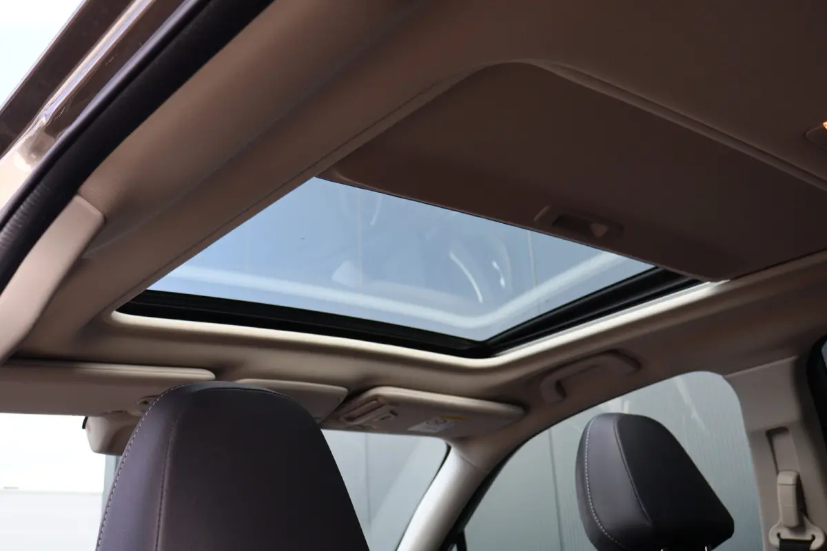 2.0i e-BOXER Premium 4WD | Trekhaak | Leer | Panoramadak | Adapt. Cruise | Camera | Sideview | Stoelverwarming voor + achter | Apple Carplay / Android Auto