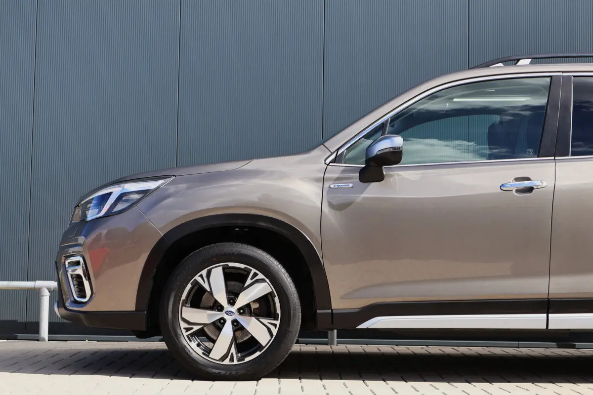 2.0i e-BOXER Premium 4WD | Trekhaak | Leer | Panoramadak | Adapt. Cruise | Camera | Sideview | Stoelverwarming voor + achter | Apple Carplay / Android Auto
