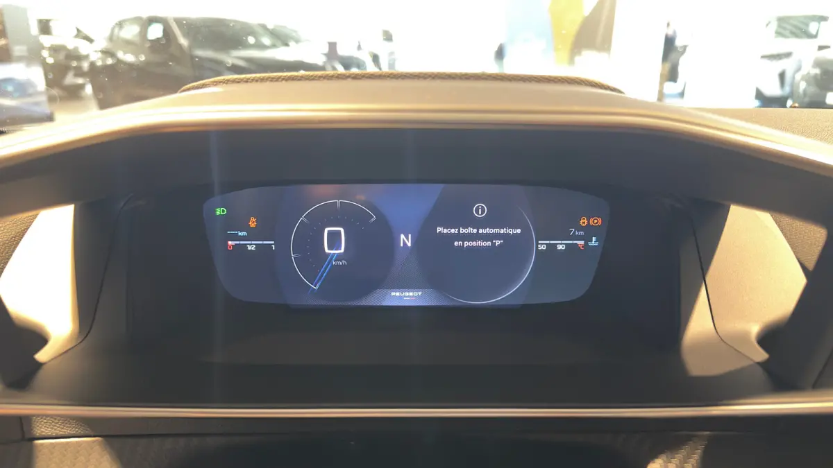 GT | Active Safety Brake met camera en radar (automatisch noodremsysteem) met Distance Alert (waarschuwing dreigende aanrijding) | Advanced Active Safety Brake met camera en radar | Climate 