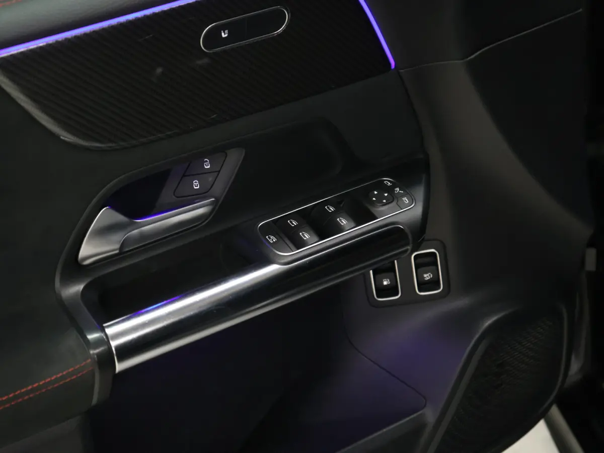 250 e AMG Sport Limited [APPLE CARPLAY, ANDROID, STOELVERWARMING, CRUISE CONTROL, CAMERA, DIGITAL DASHBOARD, NAVIGATIE, CLIMATE CONTROL, NIEUWSTAAT]