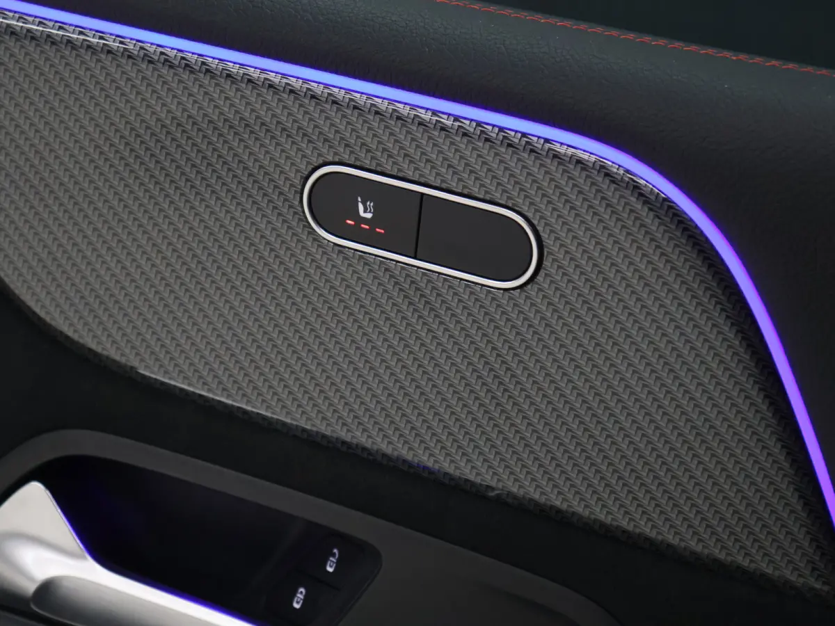 250 e AMG Sport Limited [APPLE CARPLAY, ANDROID, STOELVERWARMING, CRUISE CONTROL, CAMERA, DIGITAL DASHBOARD, NAVIGATIE, CLIMATE CONTROL, NIEUWSTAAT]
