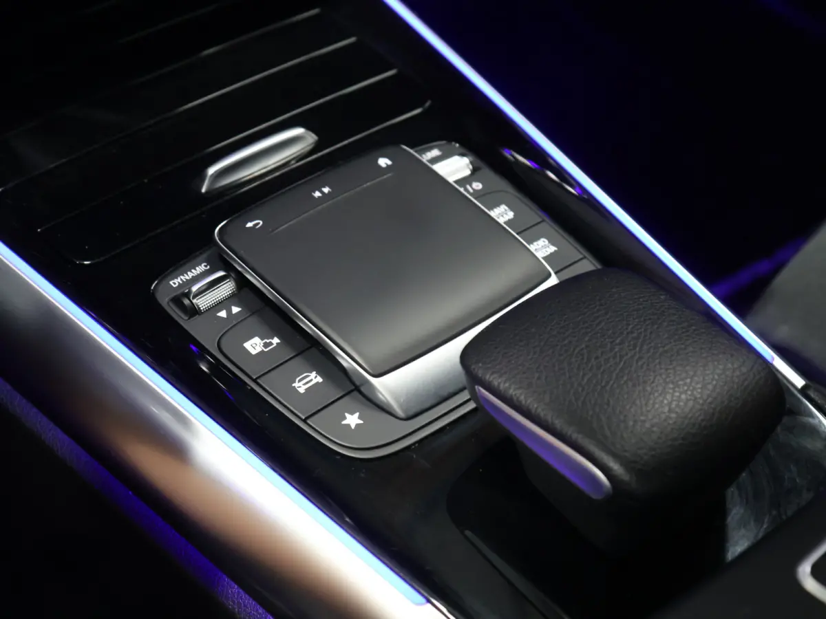 250 e AMG Sport Limited [APPLE CARPLAY, ANDROID, STOELVERWARMING, CRUISE CONTROL, CAMERA, DIGITAL DASHBOARD, NAVIGATIE, CLIMATE CONTROL, NIEUWSTAAT]