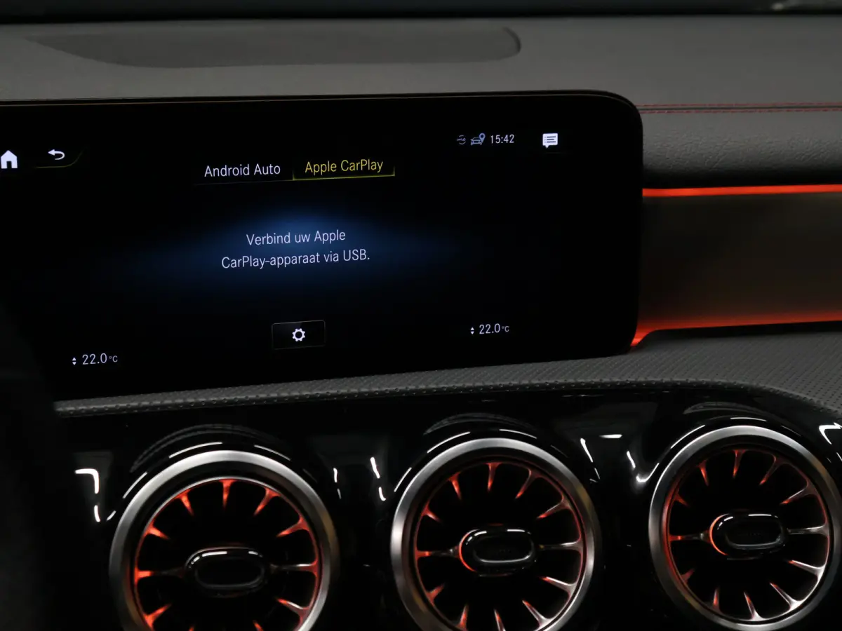 250 e AMG Line [APPLE CARPLAY, ANDROID, TREKHAAK, STOELVERWARMING, CRUISE CONTROL, PDC V+A, ACHTERUITRIJ CAMERA, AMG STYLING, NAVIGATIE, CLIMATE CONTROL, NIEUWSTAAT]