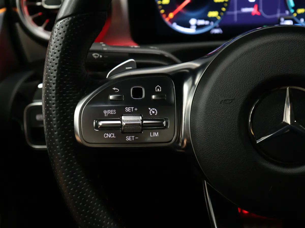 250 e AMG Line [APPLE CARPLAY, ANDROID, TREKHAAK, STOELVERWARMING, CRUISE CONTROL, PDC V+A, ACHTERUITRIJ CAMERA, AMG STYLING, NAVIGATIE, CLIMATE CONTROL, NIEUWSTAAT]