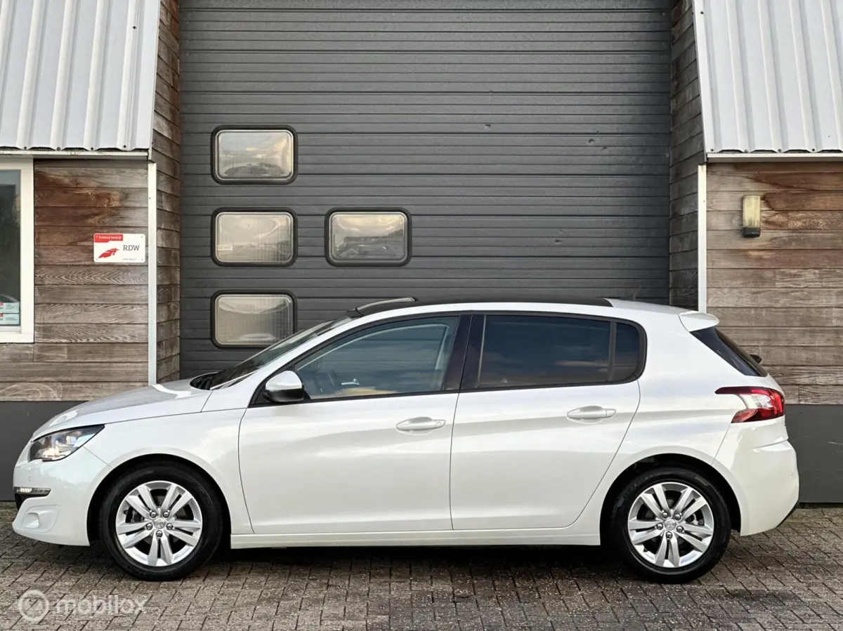 1.2 PureTech Blue Lease Executive,(DB)vervangen