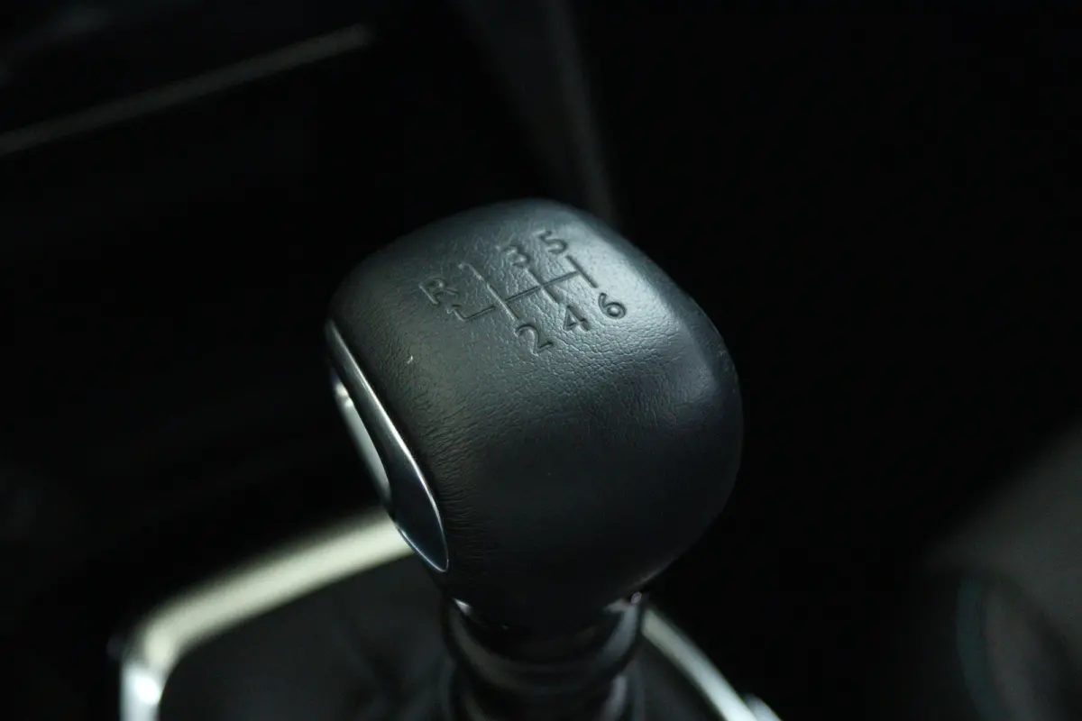 1.2 Turbo 100 Allure | Cruise Control | Camera | Navigatie | Carplay | Climate | LMV | LED