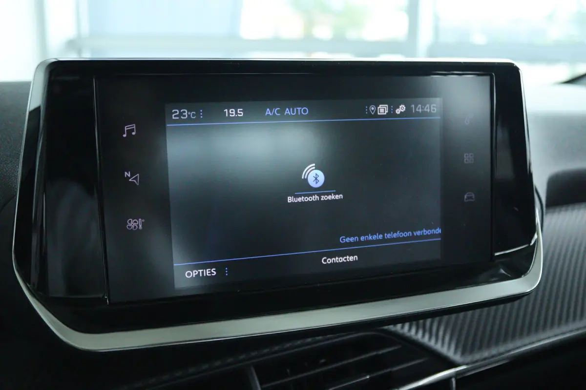1.2 Turbo 100 Allure | Cruise Control | Camera | Navigatie | Carplay | Climate | LMV | LED