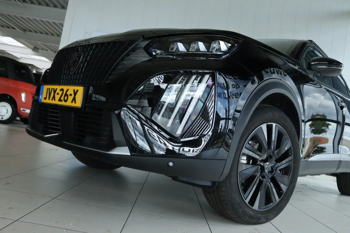 1.2 Hybrid 145 GT | Adapt. Cruise | 360 Camera | 18 Inch | Navi | Carplay | Climate | Keyless | Dodehoekdetectie |
