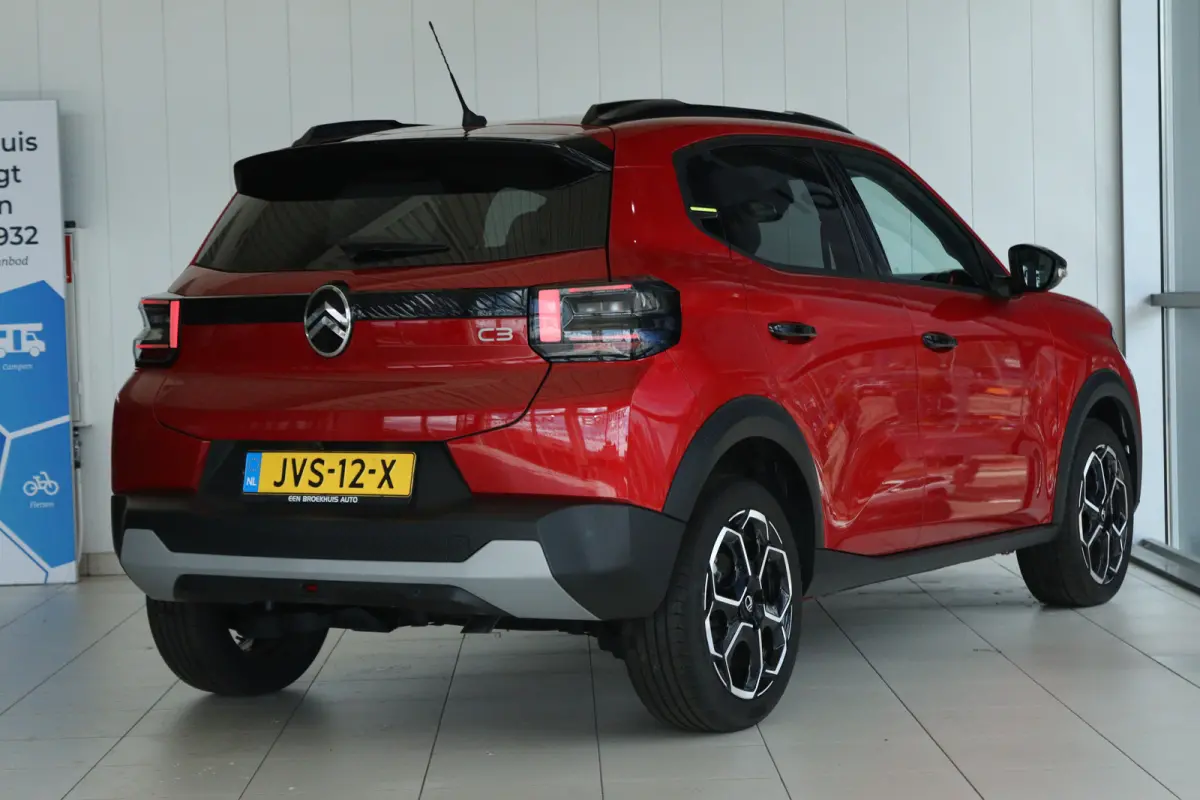 1.2 Hybrid 110pk Max | Cruise Control | Camera | Navigatie | Climate Control | Carplay | LMV | 3D LED | Comfortstoelen |