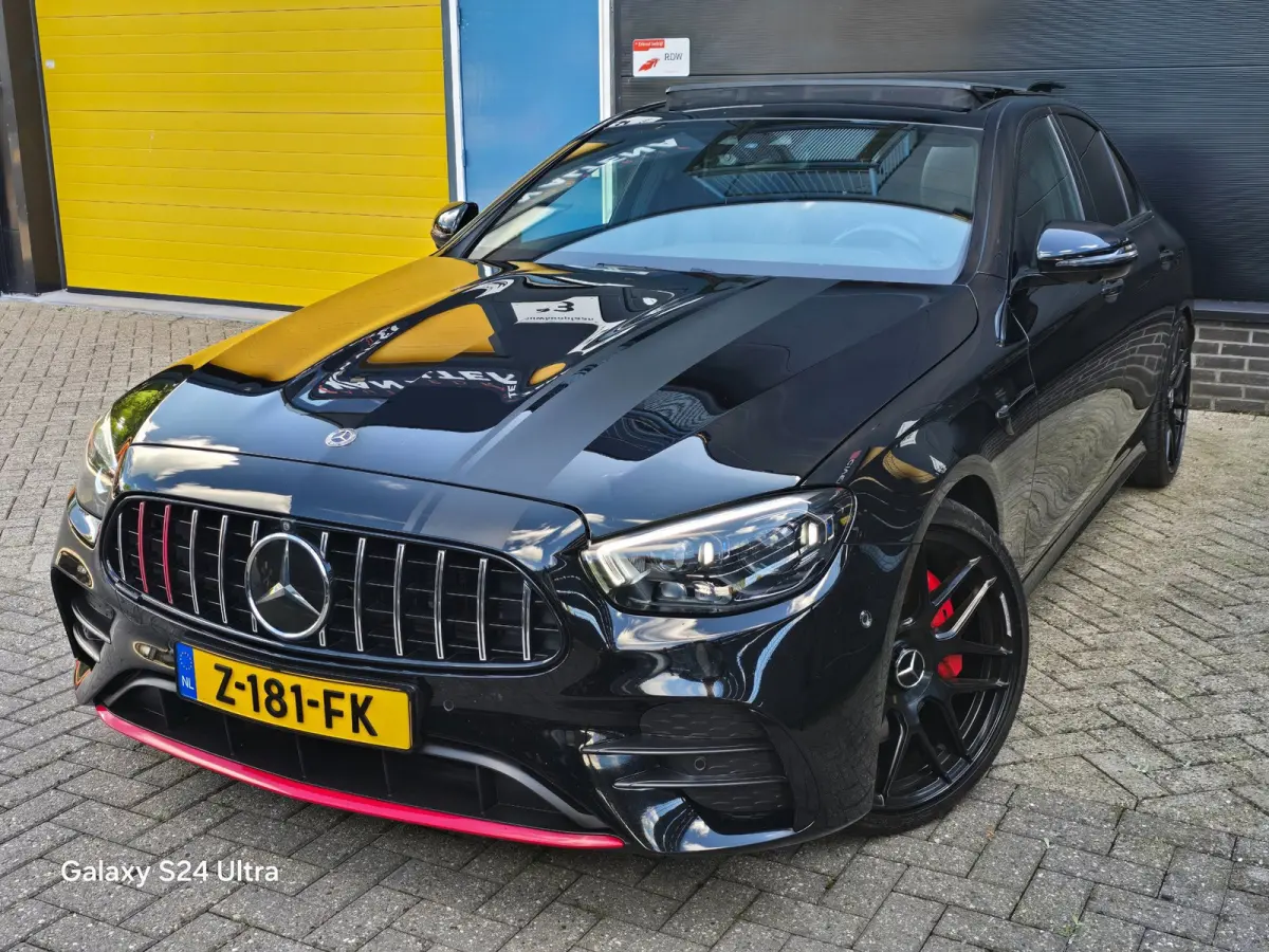 300 e 4MATIC AMG 63 Look / Acc / Lane Assist / Open Panoramadak / 360 Camera / Navi / Led / Pdc / 20 Inch