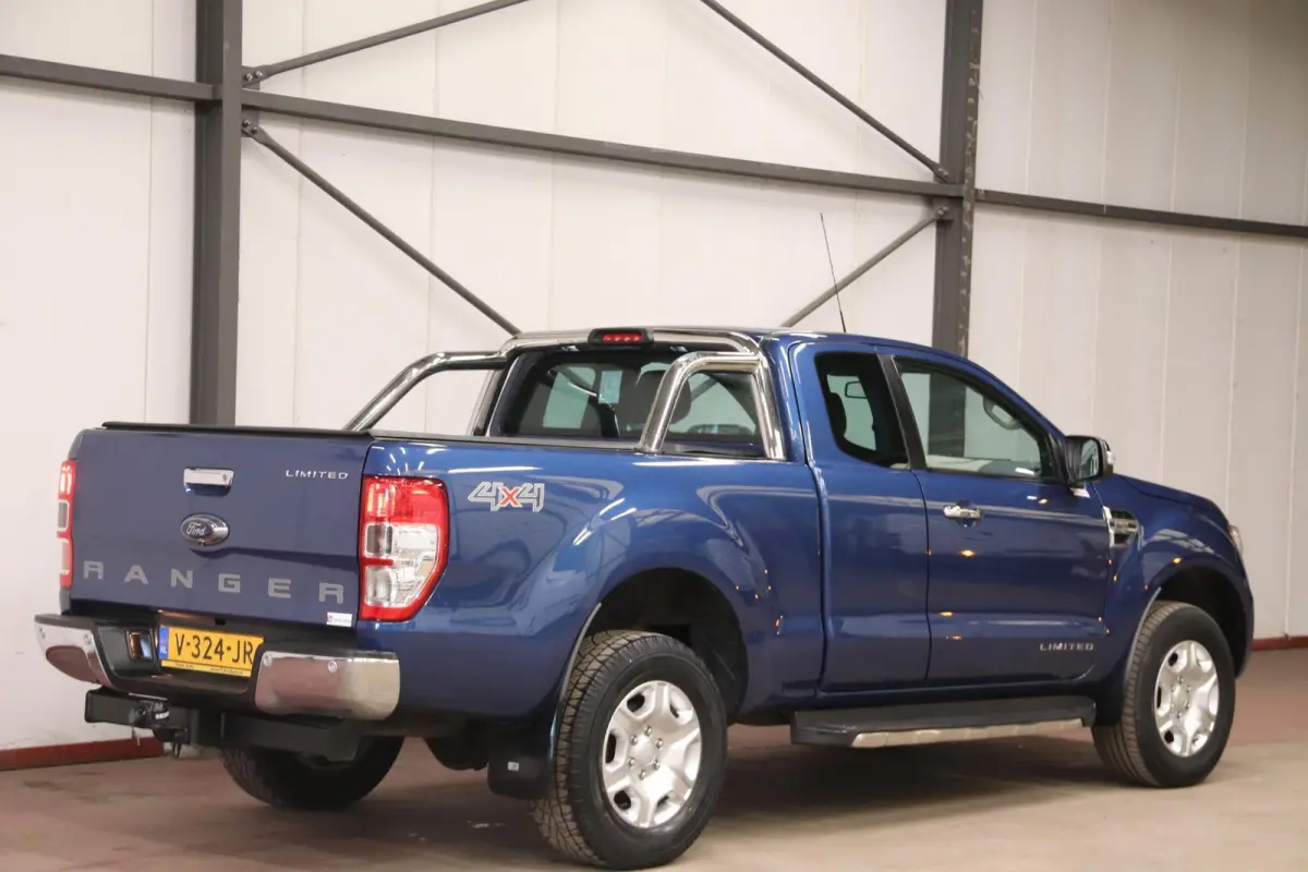 2.2 TDCi AUTOMAAT 3500KG TREKVERMOGEN Ford Ranger 2.2 TDCi AUTOMAAT 2.2 TDCi Limited Supercab