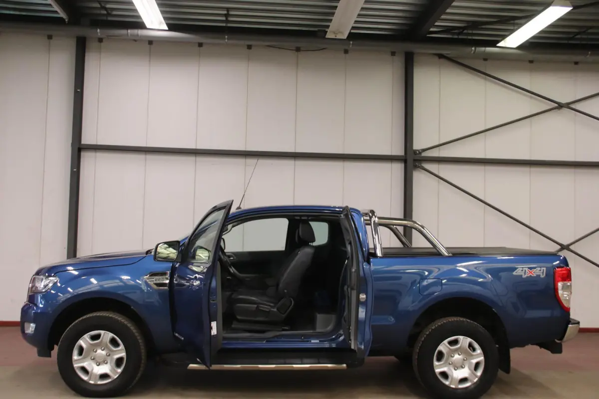 2.2 TDCi AUTOMAAT 3500KG TREKVERMOGEN Ford Ranger 2.2 TDCi AUTOMAAT 2.2 TDCi Limited Supercab