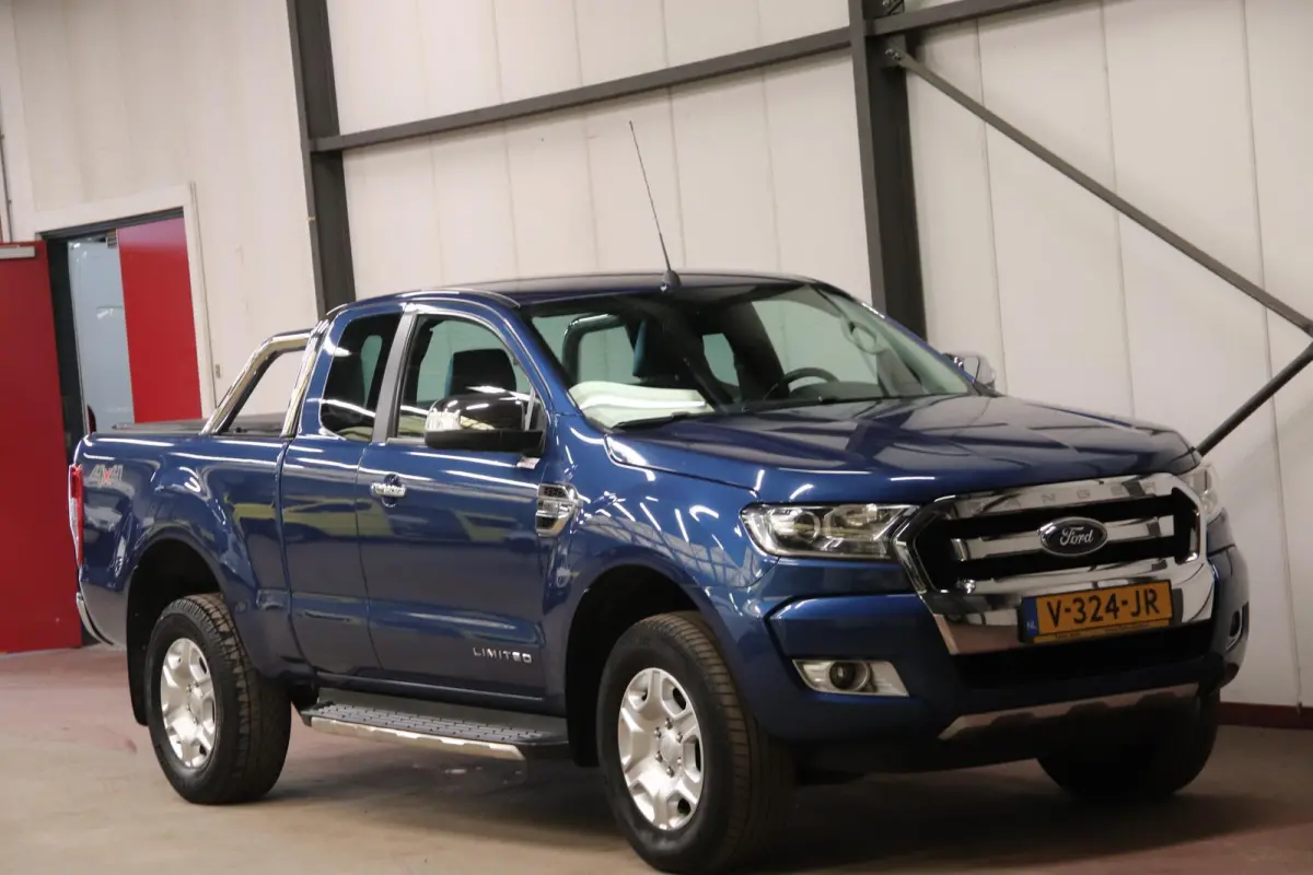 2.2 TDCi AUTOMAAT 3500KG TREKVERMOGEN Ford Ranger 2.2 TDCi AUTOMAAT 2.2 TDCi Limited Supercab
