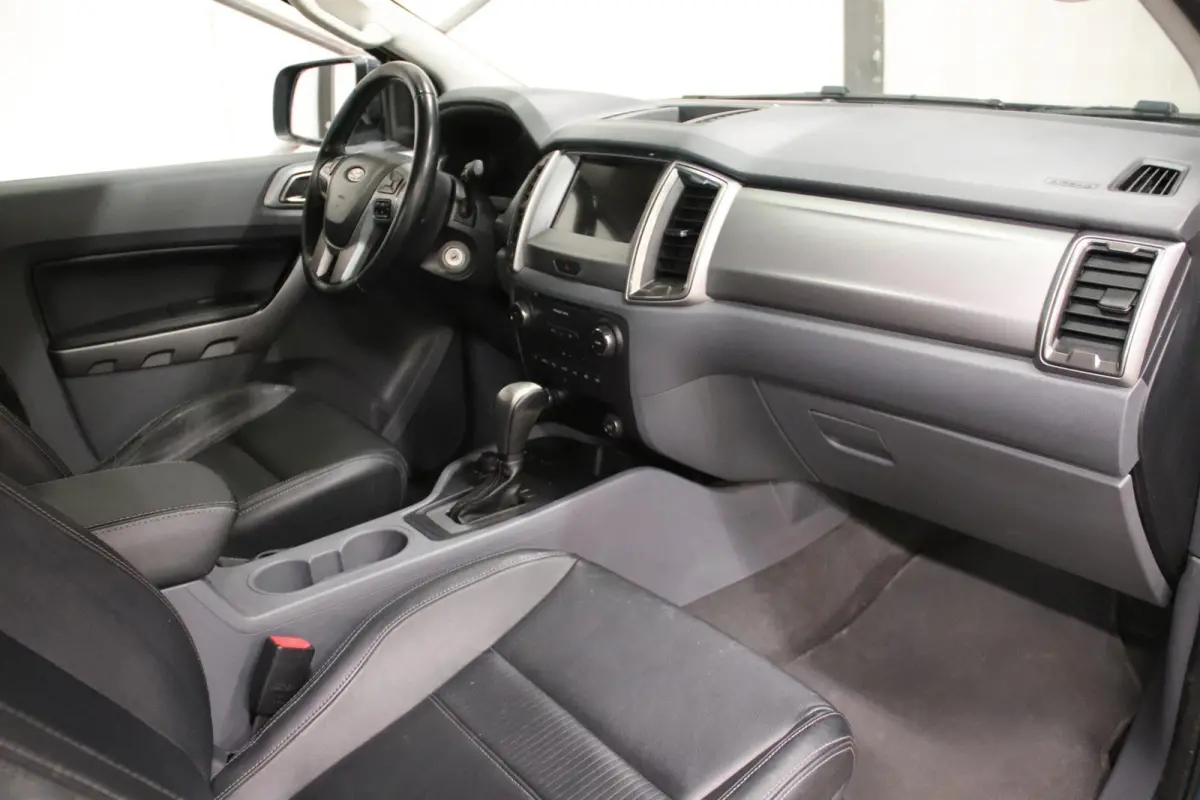 2.2 TDCi AUTOMAAT 3500KG TREKVERMOGEN Ford Ranger 2.2 TDCi AUTOMAAT 2.2 TDCi Limited Supercab