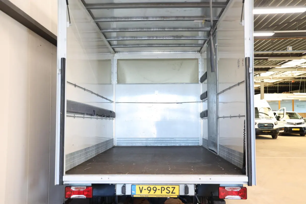 35C16 3.0 BAKWAGEN MEUBELBAK MET LAADKLEP ZIJDEUR