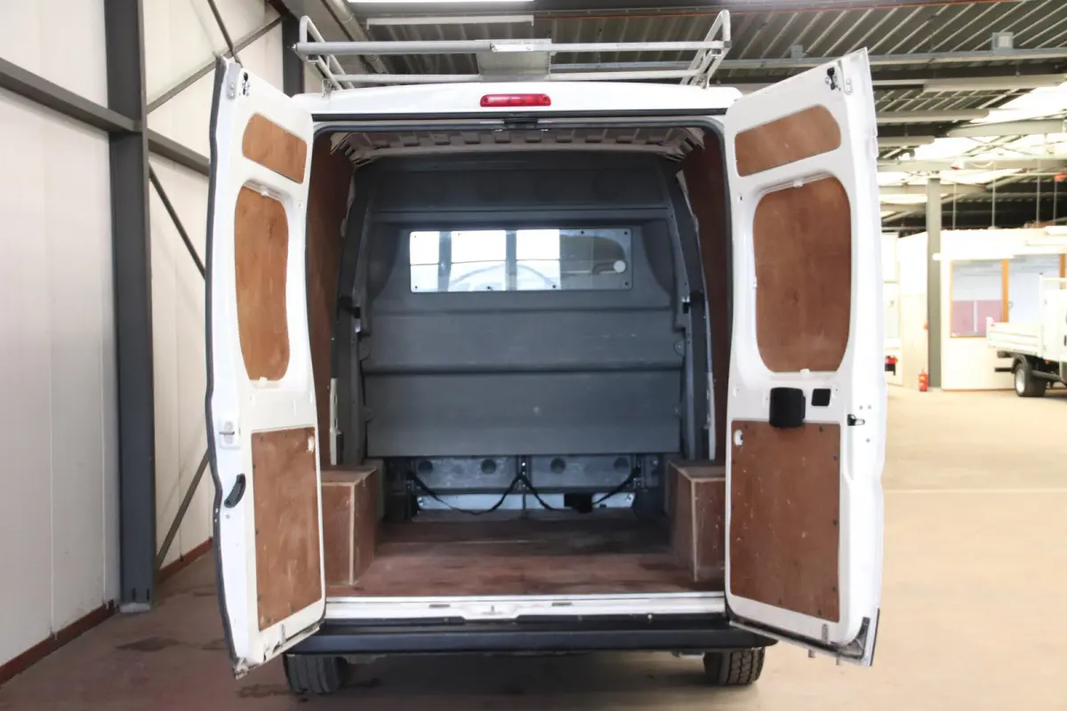 L2H2 DUBBEL CABINE DC 7 personen IMPERIAAL Peugeot Boxer L2H2 DUBBEL CABINE 7 personen met IMPERIAAL