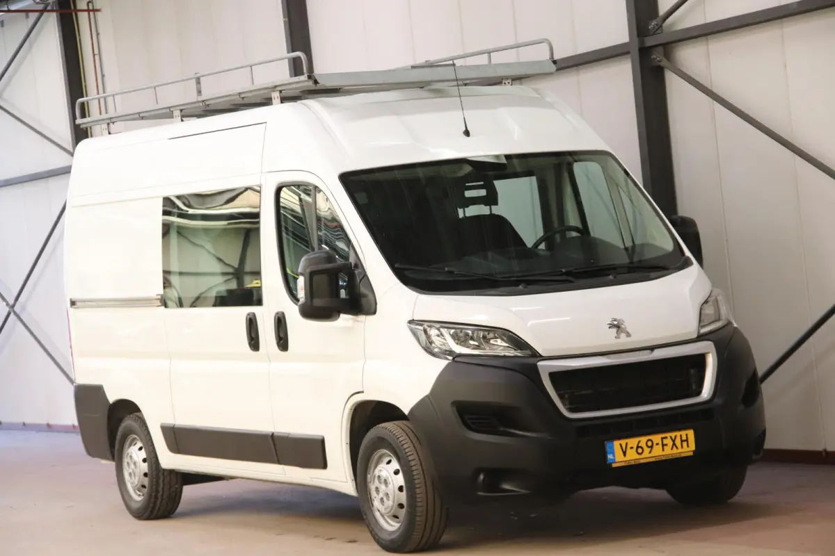 L2H2 DUBBEL CABINE DC 7 personen IMPERIAAL Peugeot Boxer L2H2 DUBBEL CABINE 7 personen met IMPERIAAL