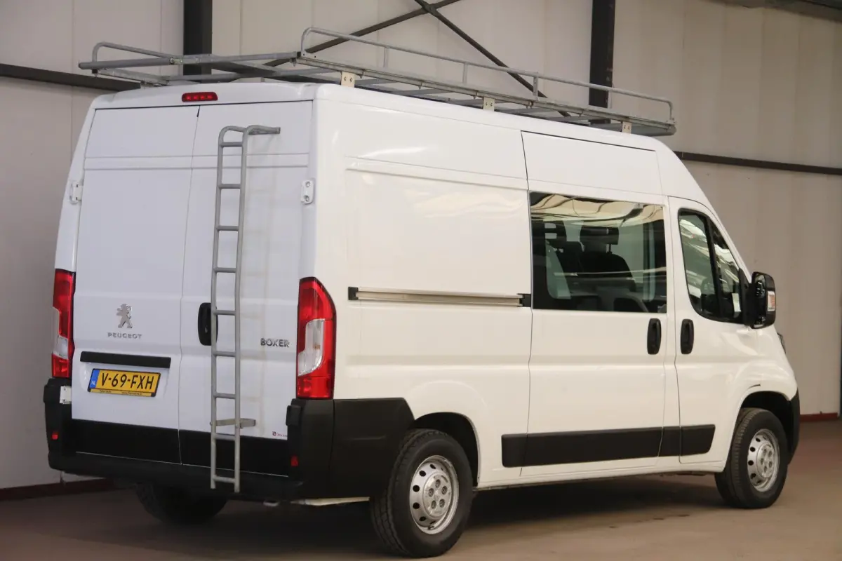 L2H2 DUBBEL CABINE DC 7 personen IMPERIAAL Peugeot Boxer L2H2 DUBBEL CABINE 7 personen met IMPERIAAL