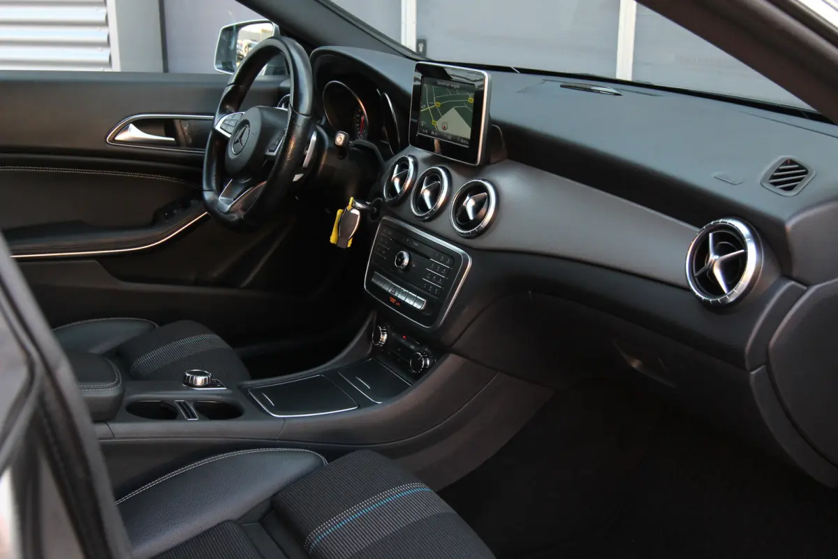 200 d Business Solution I Aut. I Carplay I 100.000 km