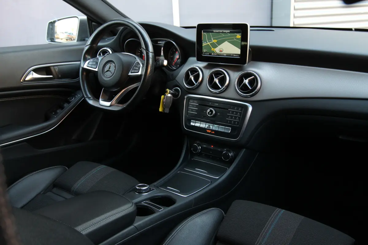 200 d Business Solution I Aut. I Carplay I 100.000 km