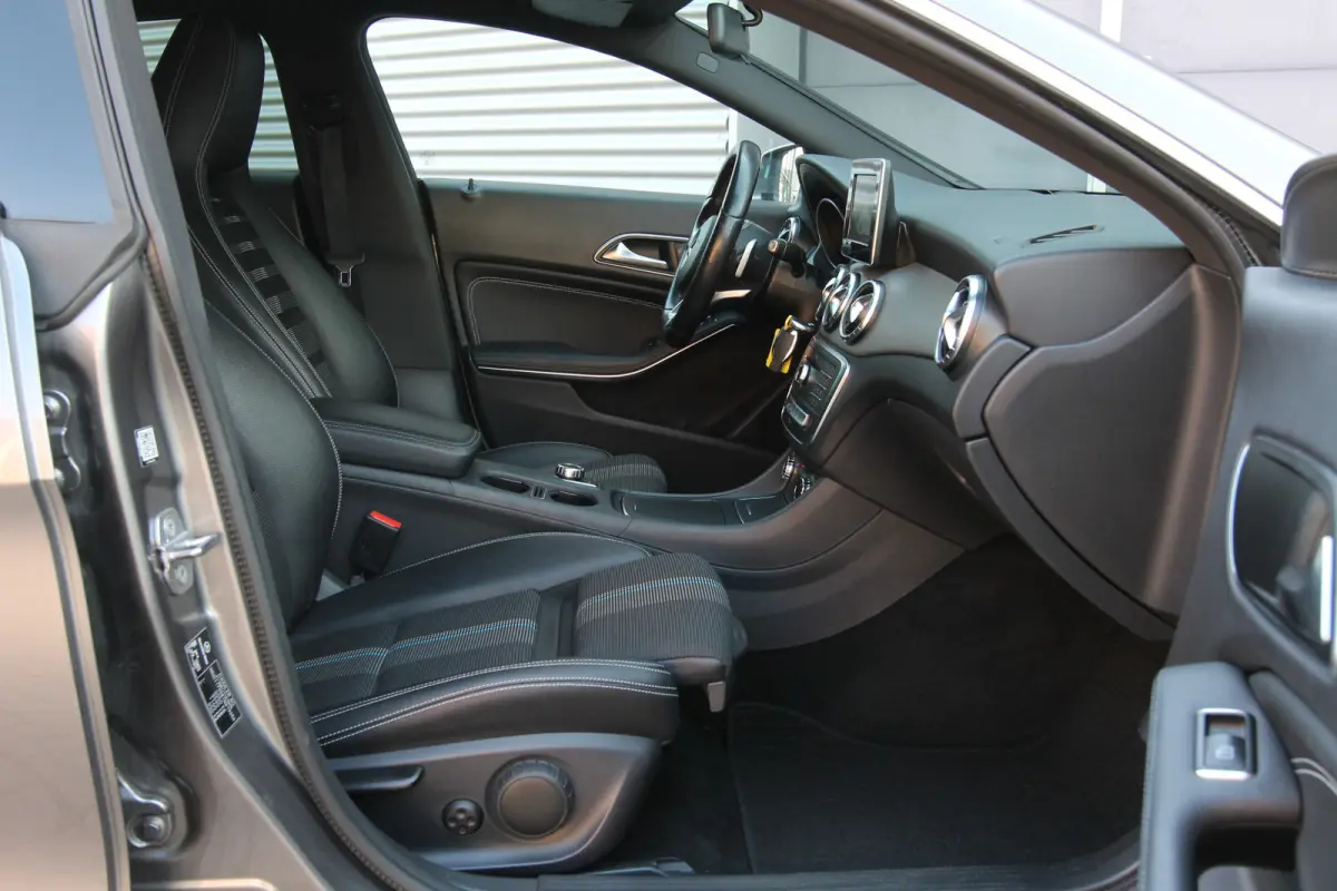 200 d Business Solution I Aut. I Carplay I 100.000 km