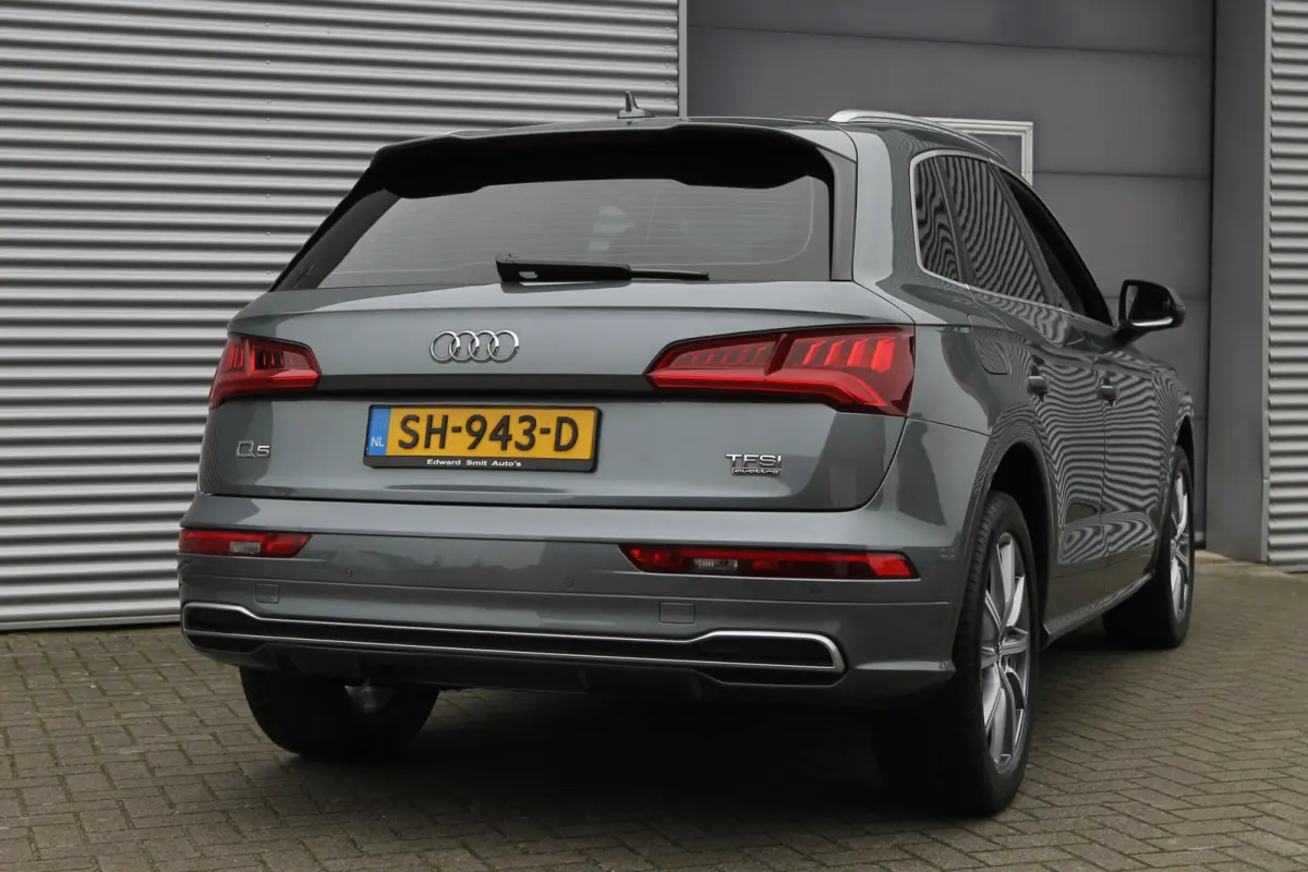 2.0 TFSI quattro I Aut. I S-Line I Pano.dak I Navi