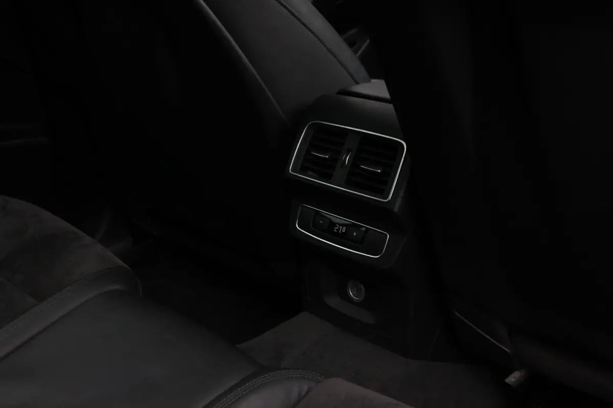 2.0 TFSI quattro I Aut. I S-Line I Pano.dak I Navi
