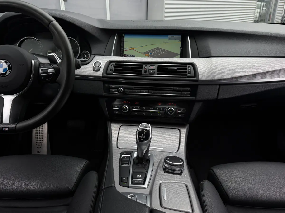528i High Executive I Aut. I M-Pakket I Navi I Leder
