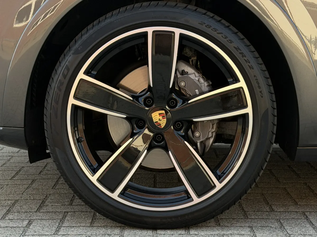 3.0 E-Hybrid I PHEV I Sport-Design Pakket I Pano.dak I Carplay I 42000 km