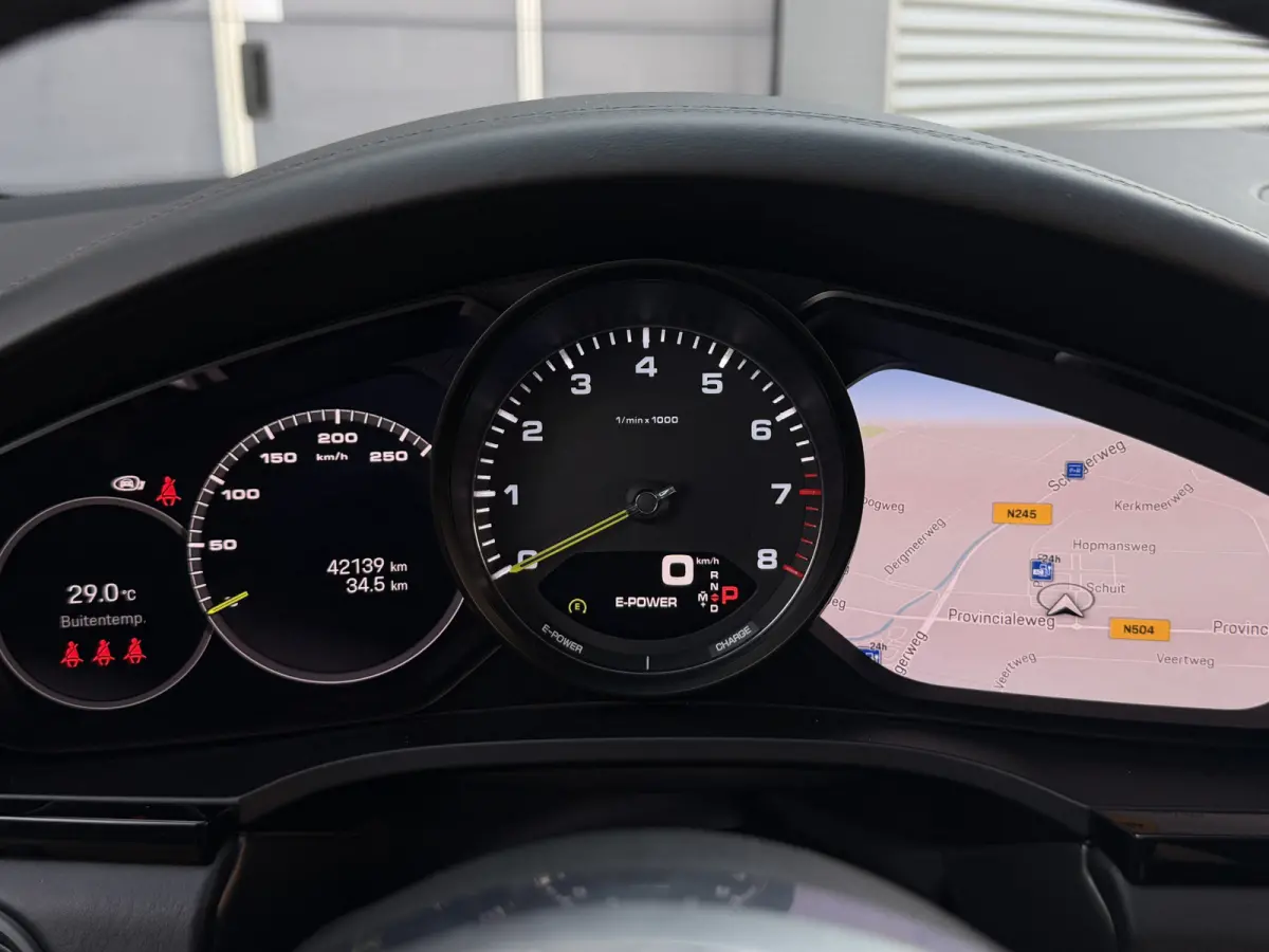 3.0 E-Hybrid I PHEV I Sport-Design Pakket I Pano.dak I Carplay I 42000 km