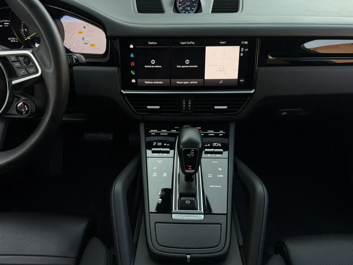 3.0 E-Hybrid I PHEV I Sport-Design Pakket I Pano.dak I Carplay I 42000 km